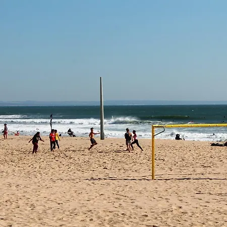 Pensionat Carcavelos Beach House