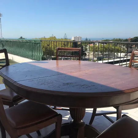 Carcavelos Beach House Gæstehus